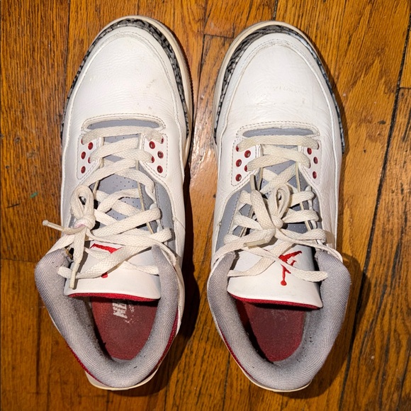 Jordan 3 Fire Red - Picture 3 of 9